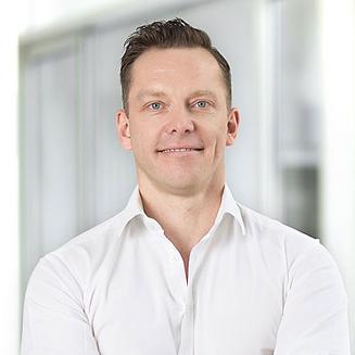 Portraitfoto Prof. Kilian Wegmann, Facharzt bei OCM Orthopädische Chirurgie München